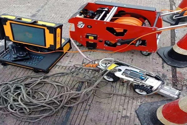 保康CCTV管道检测机器人